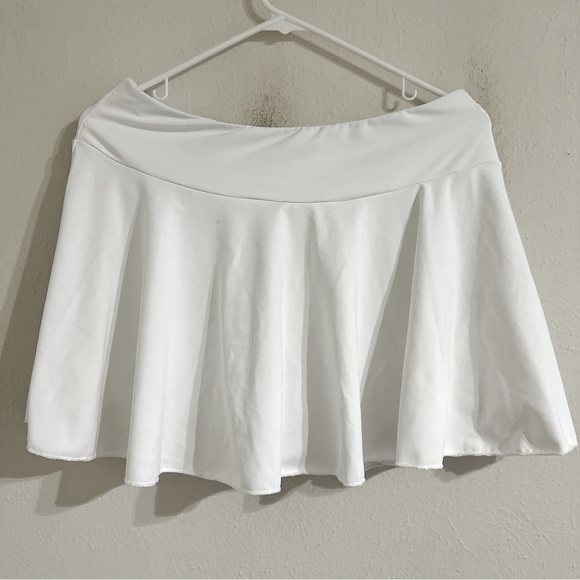 Dresses & Skirts - Sport Skirt with compression short